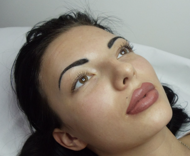 Губы и брови